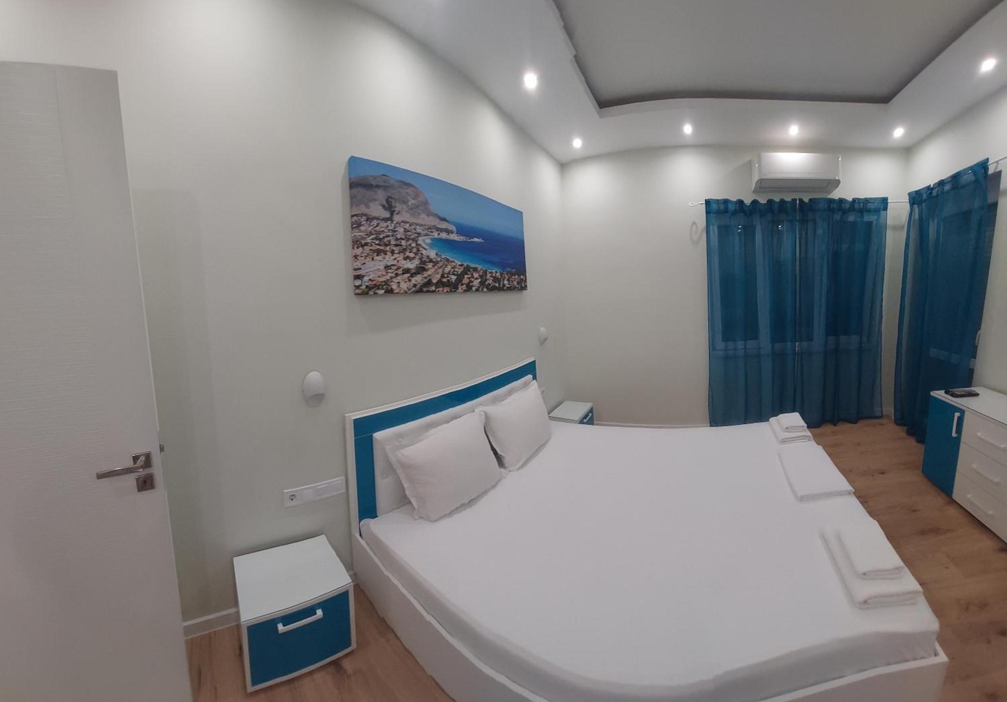 Апартамент Pink & Blue - 2Bdr With Balcony - Wi-Fi Varna Exterior photo